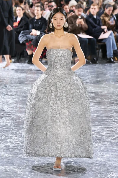 Look 7
